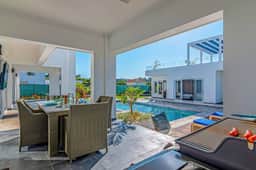 3BR Estate with Pool and Jacuzzi - Palm Villa - Image 3