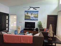 Private Oasis, 3 BR, Walk to waterpark/restaurant - Image 2