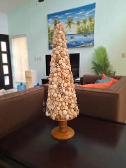 Tropical Escape - Corner Lot - 2-BR Villa, pool - Image 4