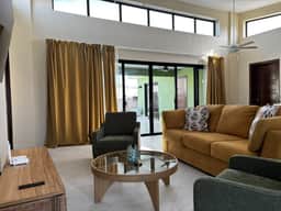 New Stylish 3 BR, Private Pool / Yard, Casa Bella Chase - Image 5