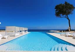 Sunset Vibes- Studio - Private balcony- Resort access - Image 2