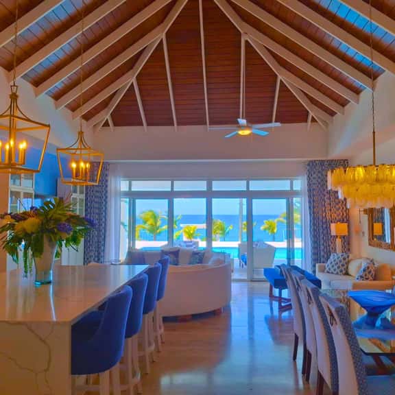 Ocean Manor: Executive Oceanfront Retreat - Image 1