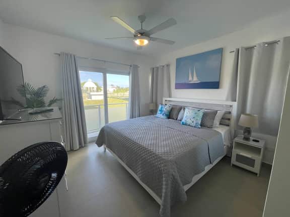 Private 1 bedroom, 1st floor condo in SOV - Image 2