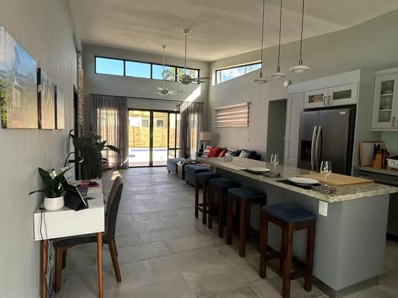 Private retreat  2 bedroom encuentro, walk to beach - Image 3