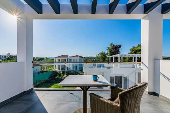 Palm Villa 4BR Luxe pool /jacuzzi retreat - Image 5
