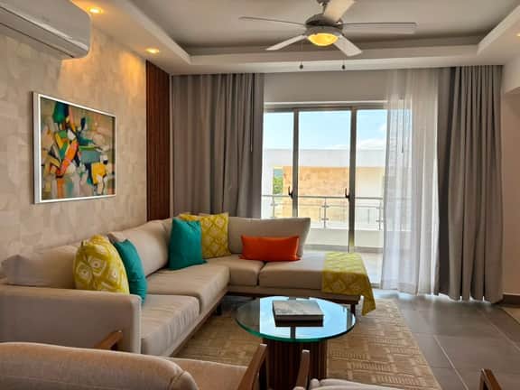 2 Bedroom, Executive penthouse, Jacuzzi, private balcony - Image 4