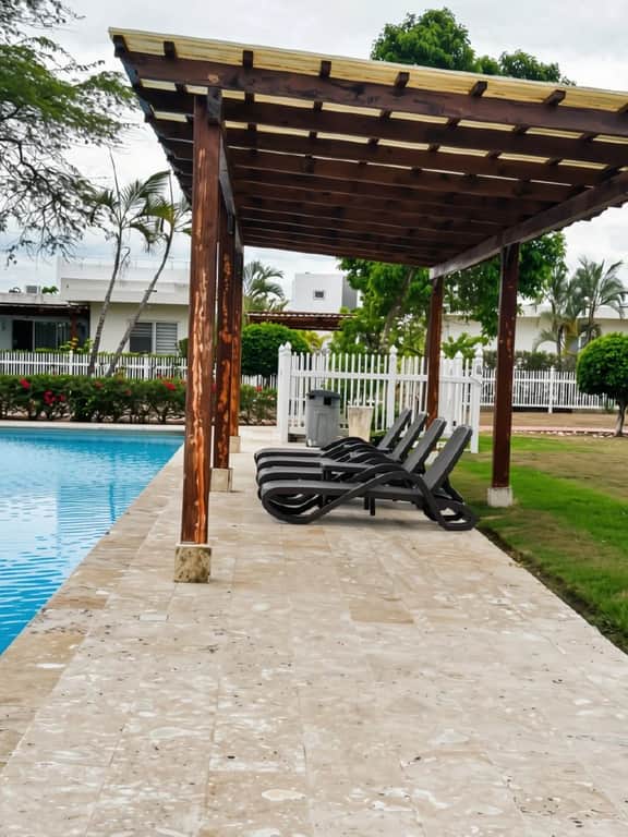 Casa Verde: 2 Bedroom, Private Patio, Resort access - Image 2
