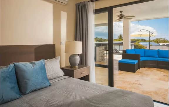 Dazzling Villa, 3 BR, Game Room, Casa Linda - Image 5